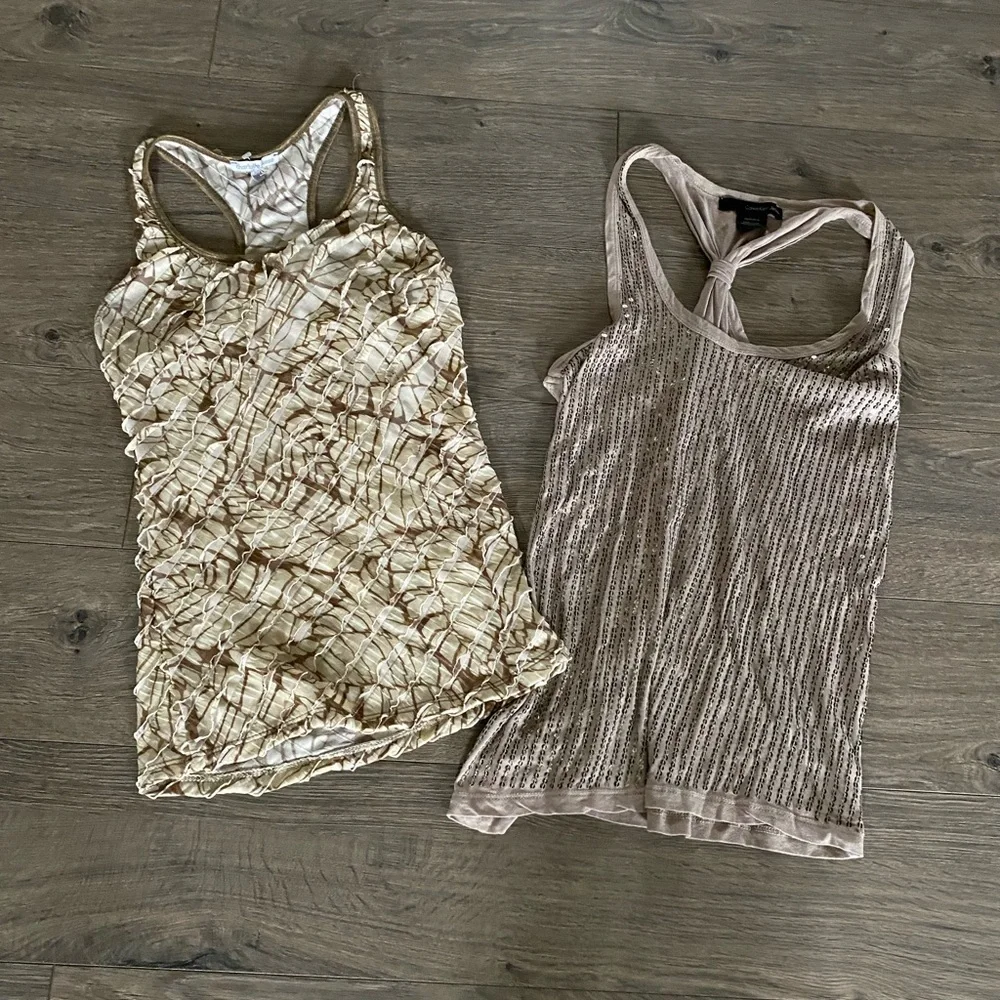 Tank tops - Picture 1 of 2